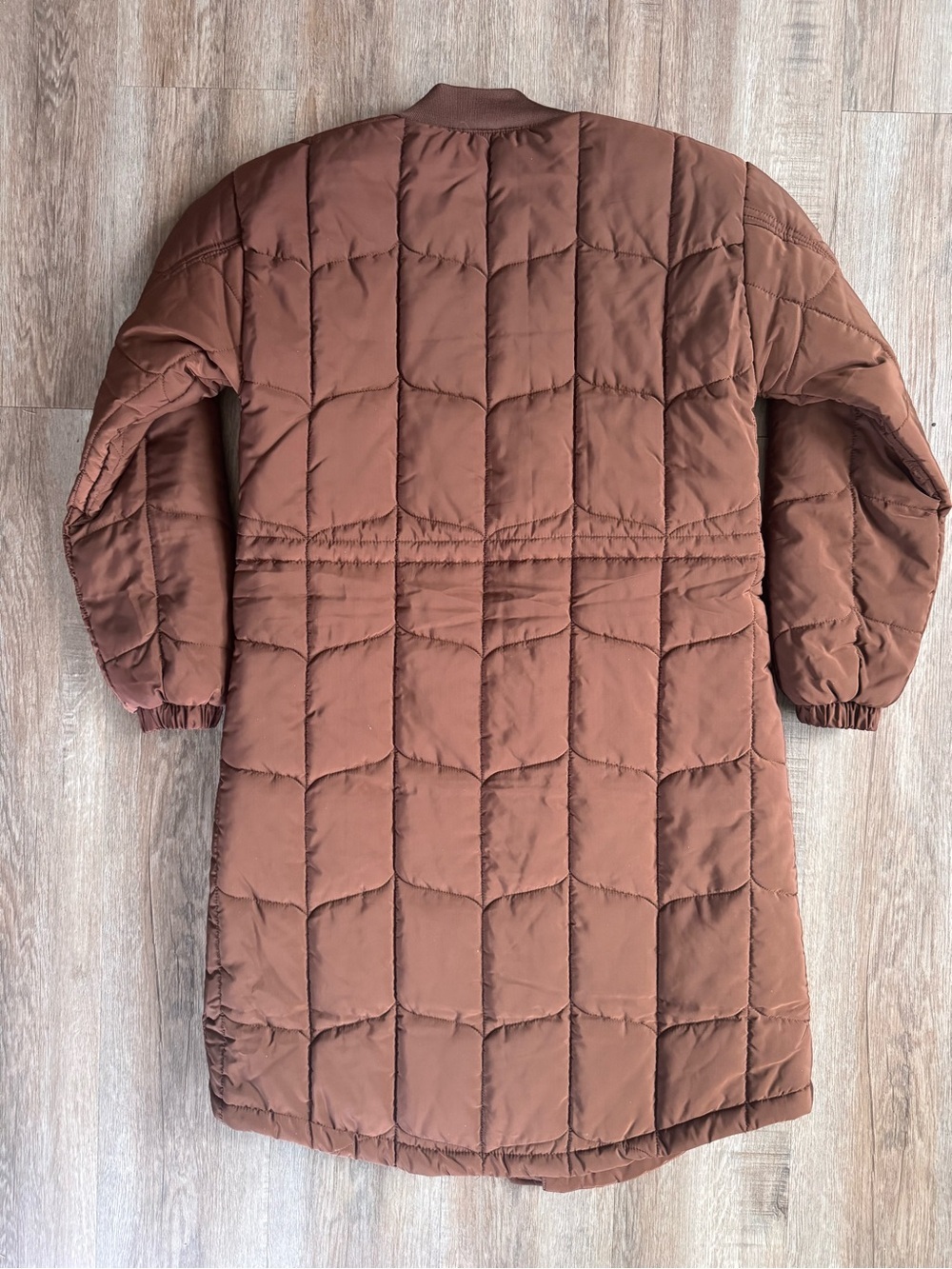 Women’s Quilted Oversized Long Puffer Coat in Rust Brown - size XSmall - Picture 5 of 5